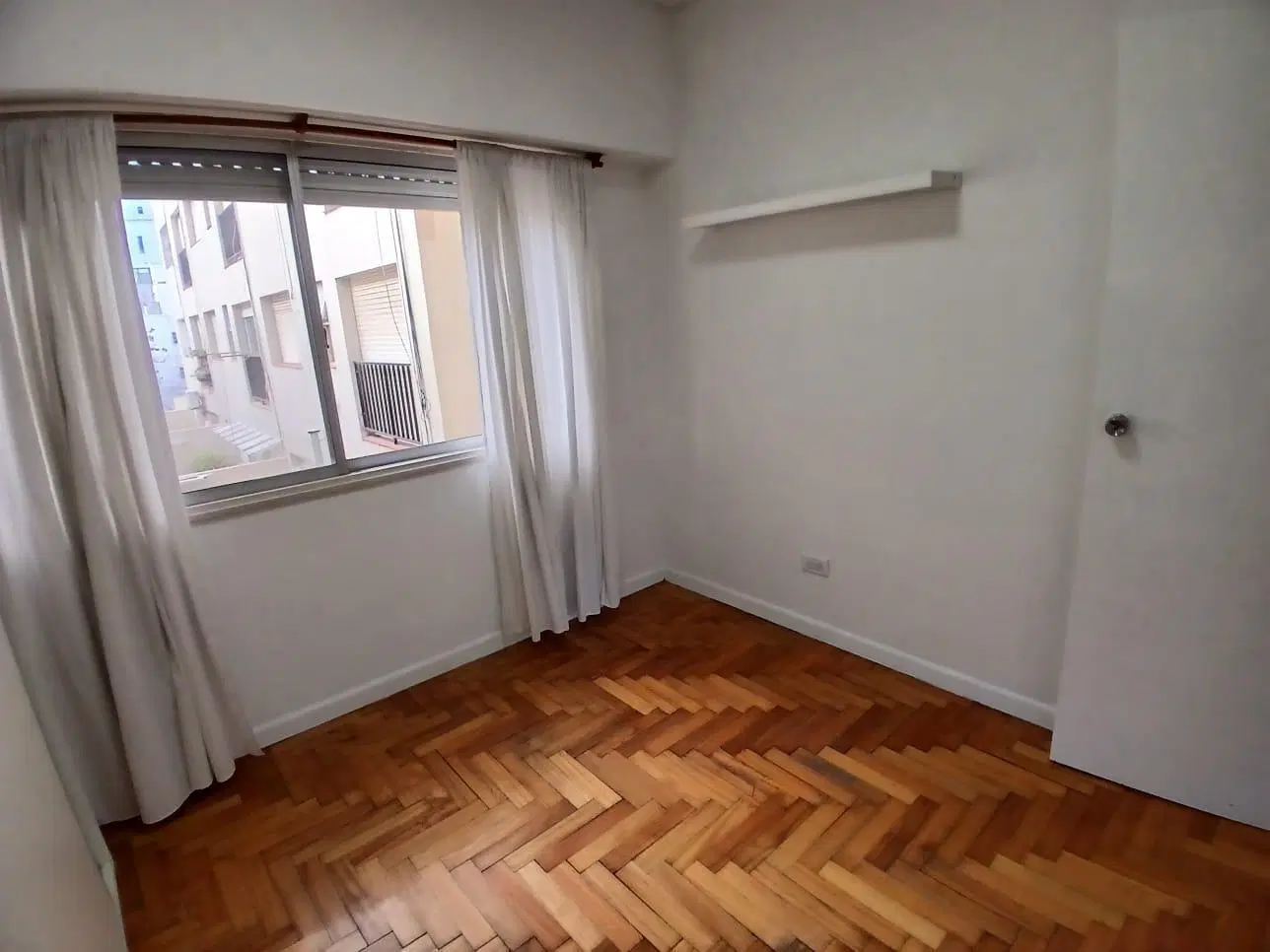 Alquiler Departamento 3 ambientes con balcon 4