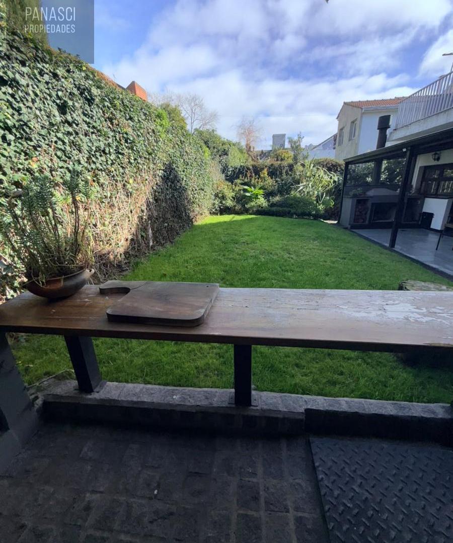 Foto de Venta Chalet en barrio Chauvin-Los Troncos, imagen 4