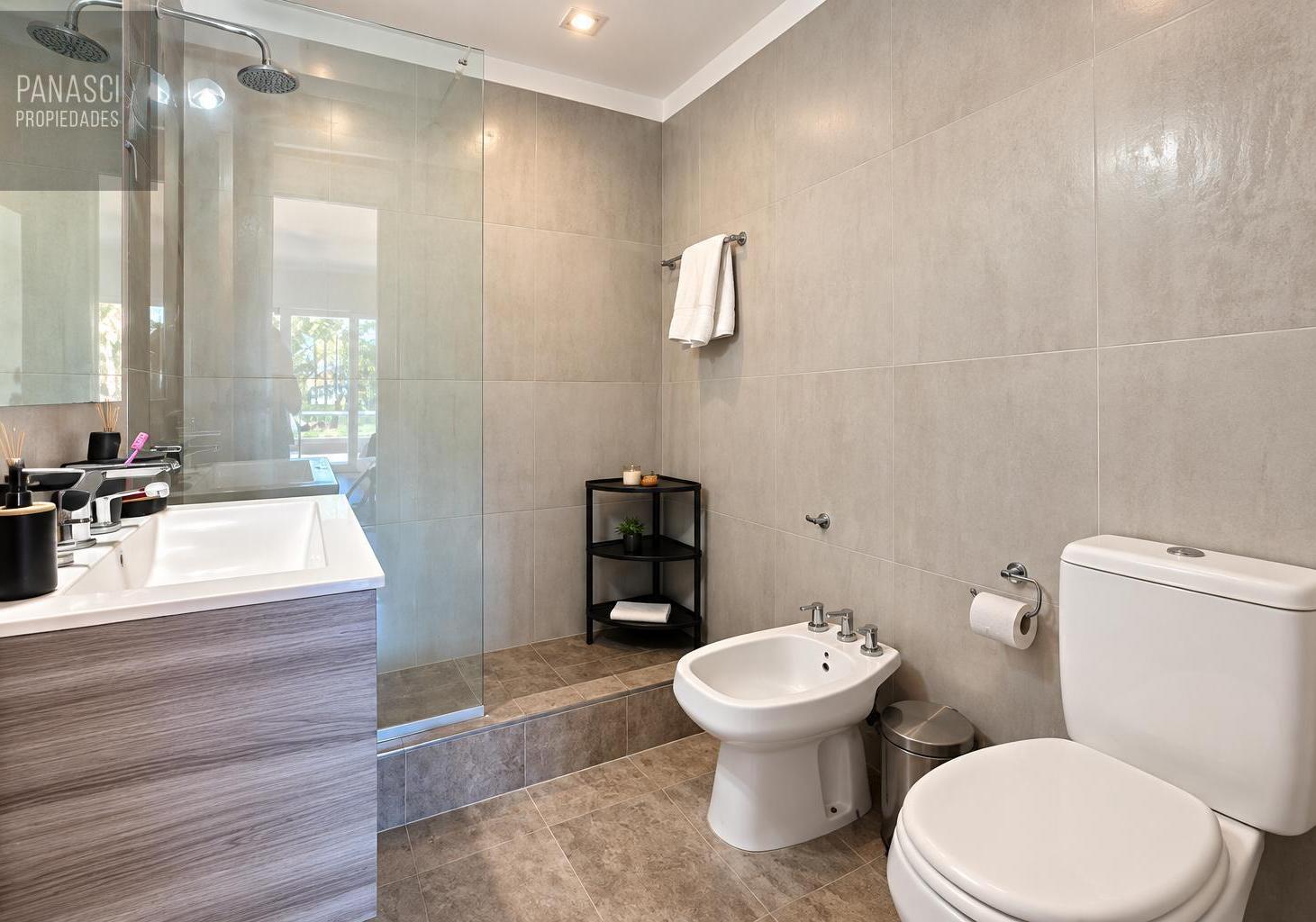 Foto de Venta Departamento con cochera en Pinamar, imagen 5