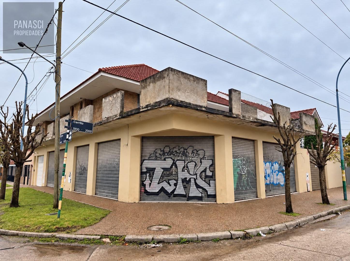 Foto de Chalet en planta alta + 3 locales comerciales, imagen 1