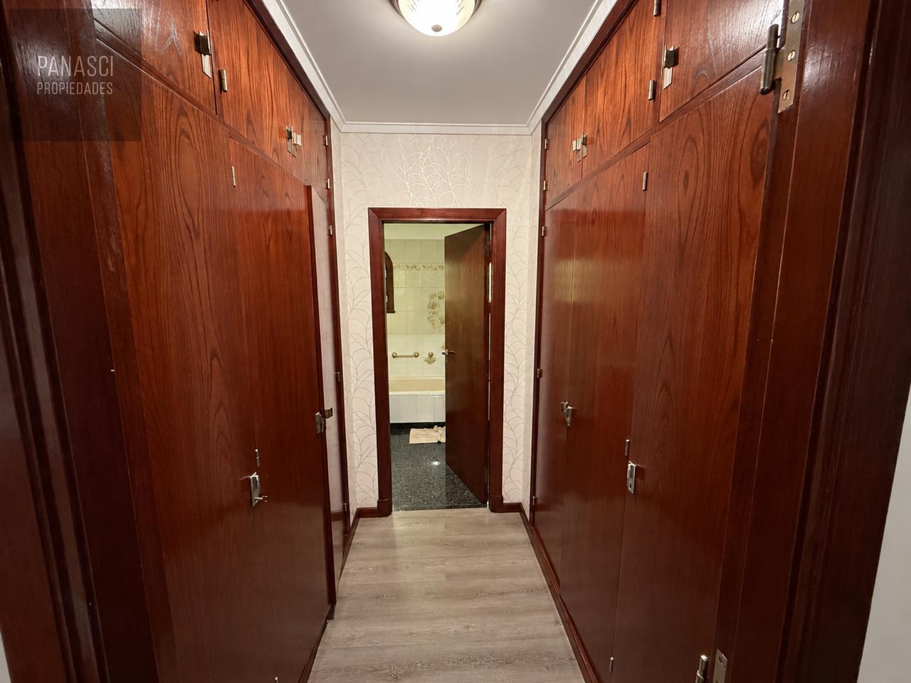 Foto de Chalet en planta alta + 3 locales comerciales, imagen 4