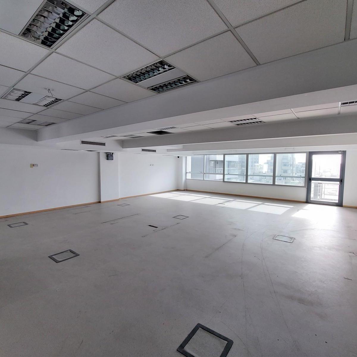 Edificio de oficinas en excelente estado