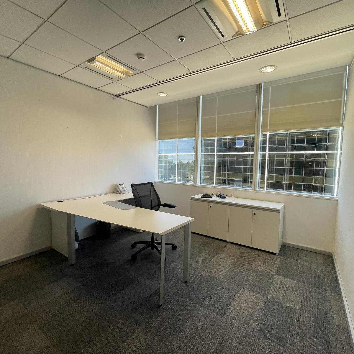 Oficinas en Alquiler con Muebles - Puerto Madero 4