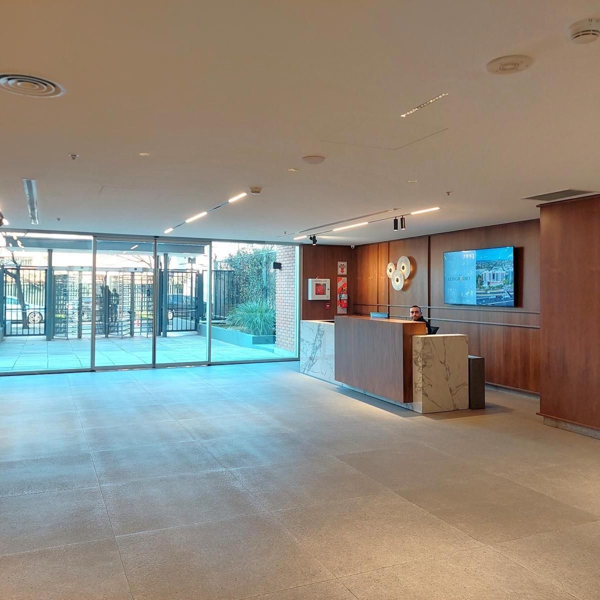Excelente oficina de 2.600 m2 en una sola planta