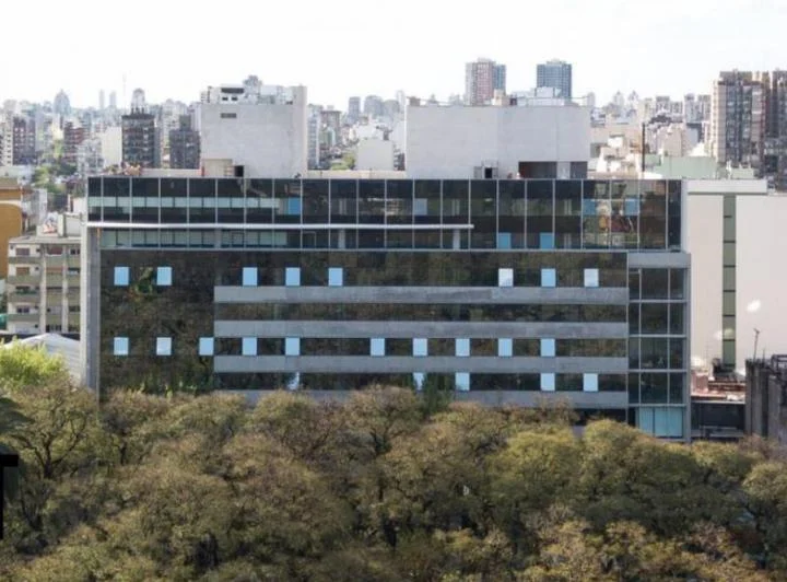 Av. Caseros 3039, Distrito Tecnológico, Parque Patricios 1