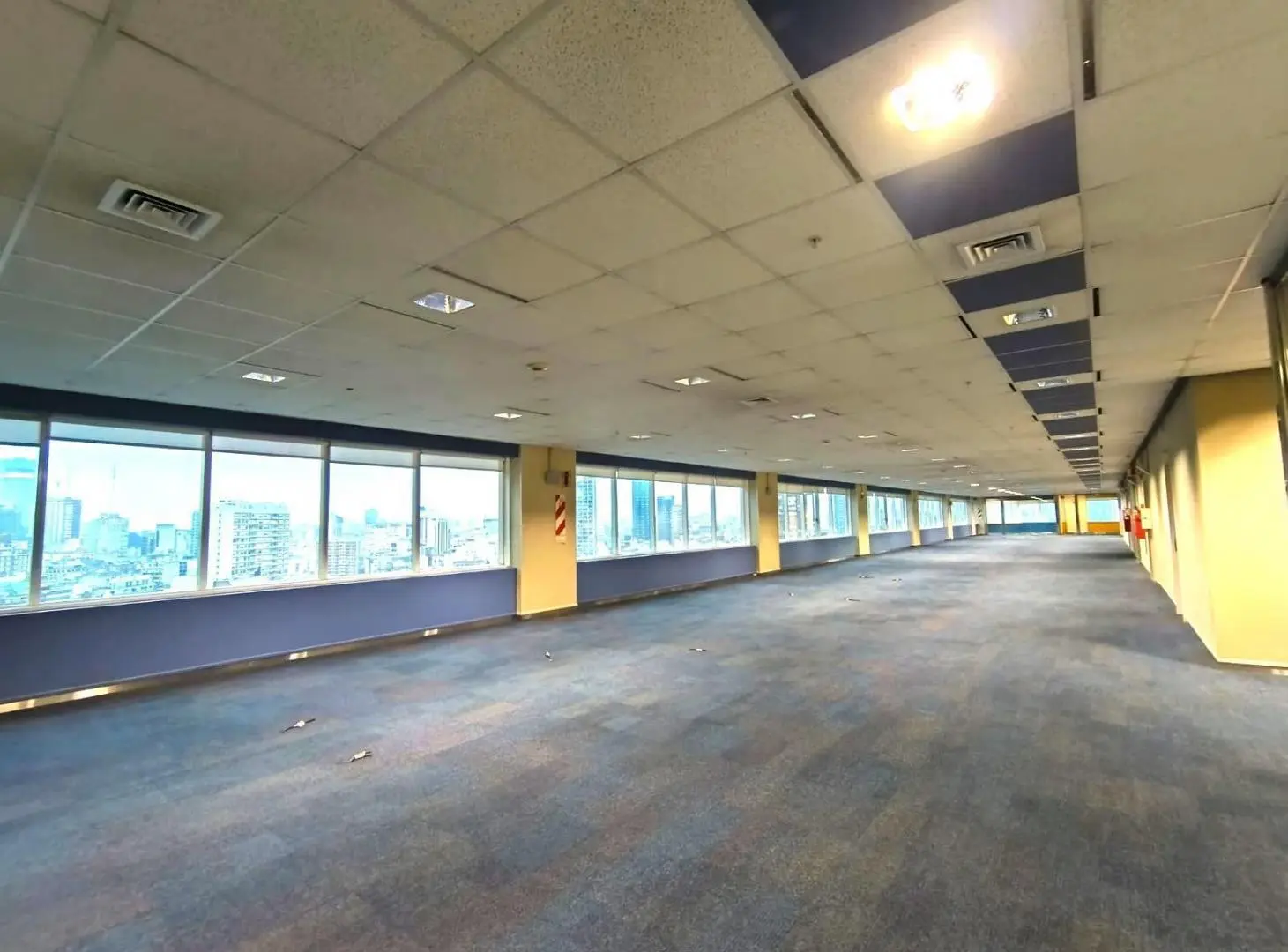 Laminar Plaza - Oficina en Venta - Catalinas 2