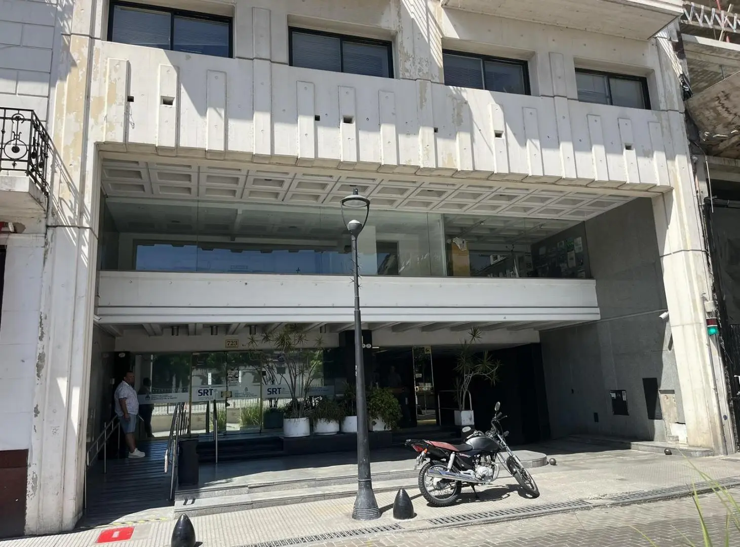 Oficina en Retiro 1