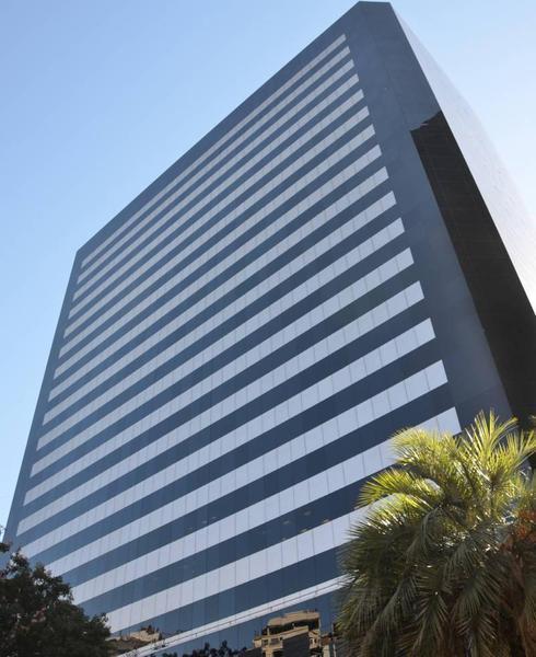 Laminar Plaza - Amoblado muy buen estado - Oficinas en Alquiler