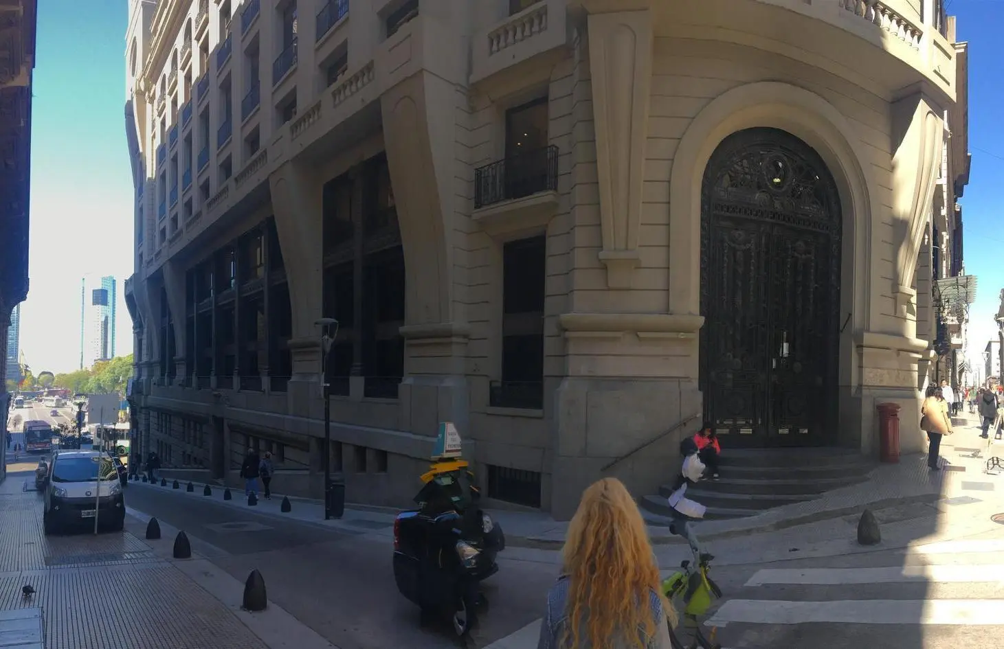 Oficina en Edificio Mihanovich 2