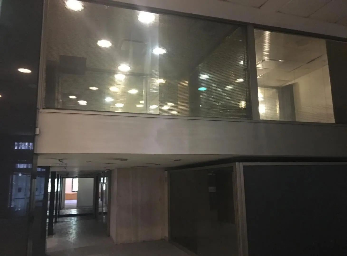 Oficina en Edificio Mihanovich 5