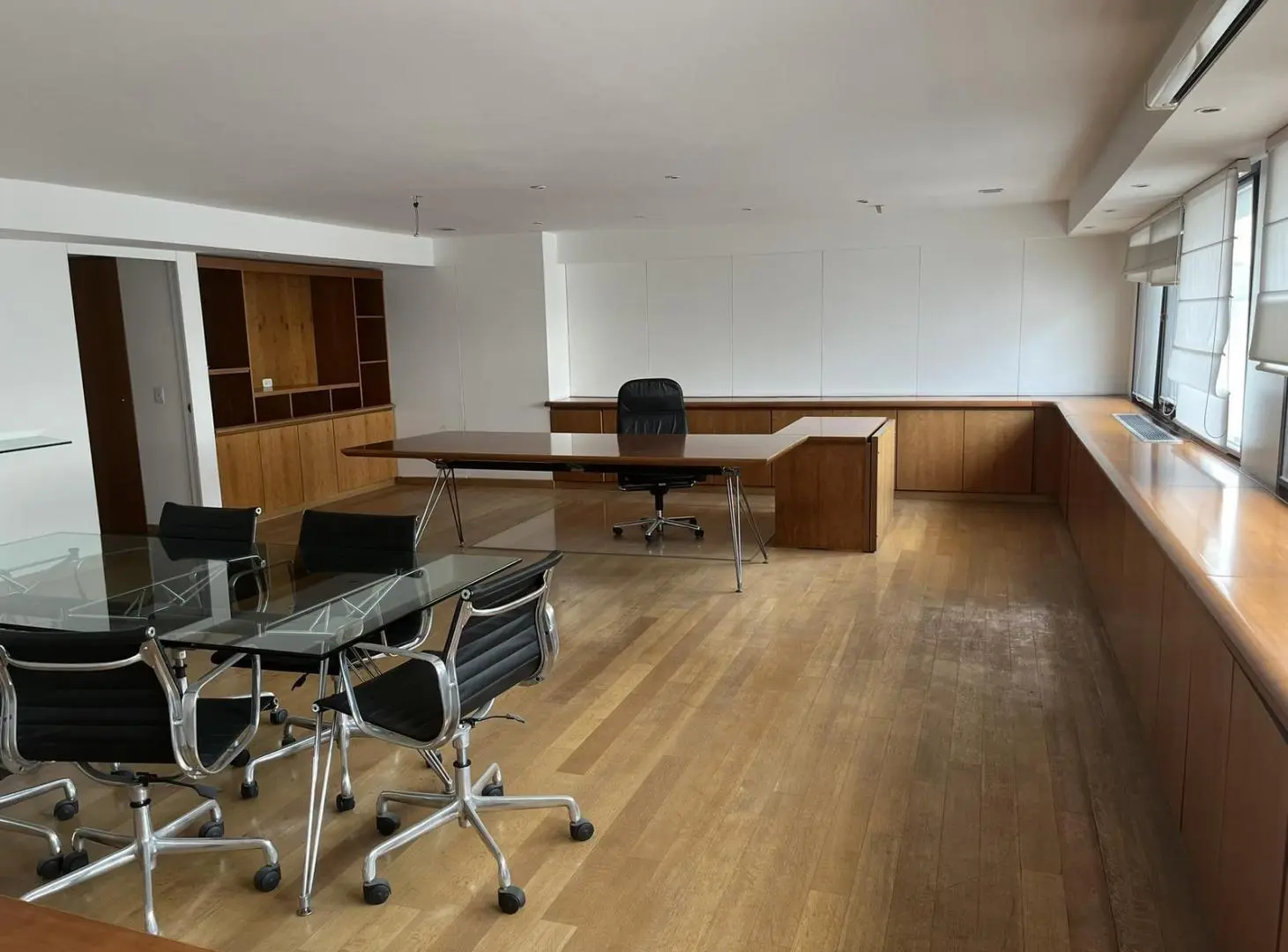 Oficina en Retiro 5