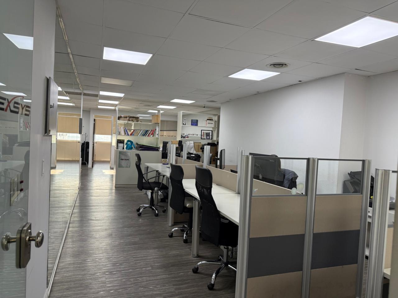 Foto de Exclusiva oficina en Alquiler y Venta, imagen 3