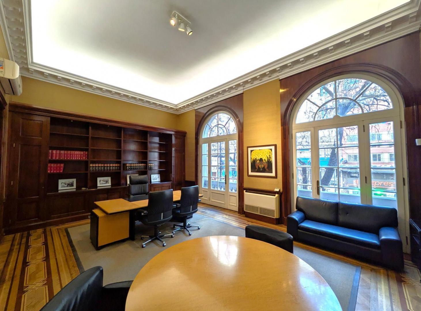Foto de Impecable Edificio de Oficinas en Block Estilo Francés, imagen 4
