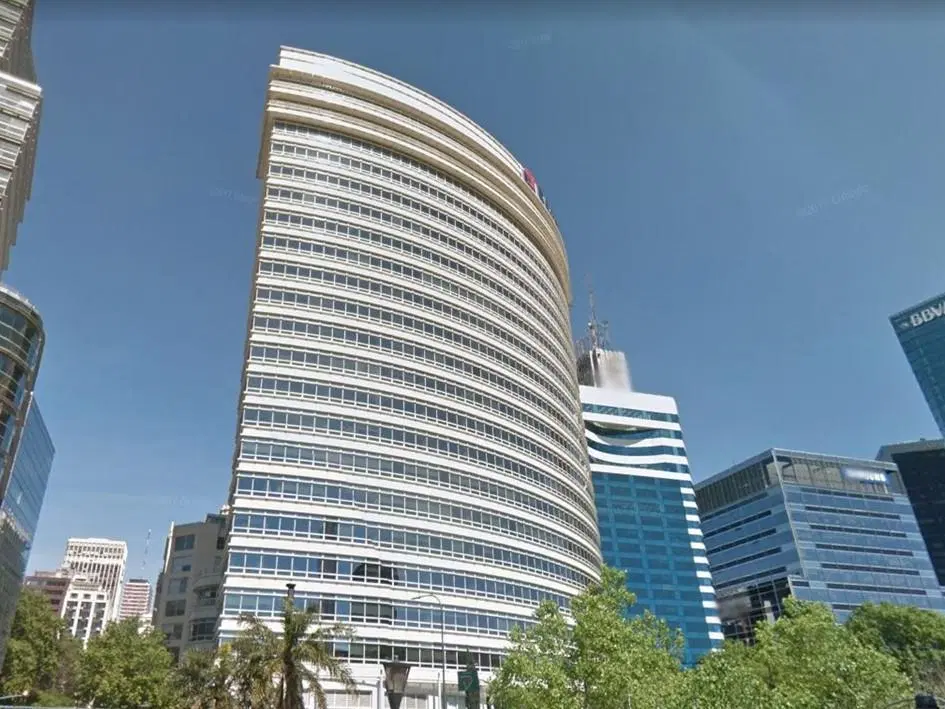 Excelentes oficinas en alquiler - Torre República 3