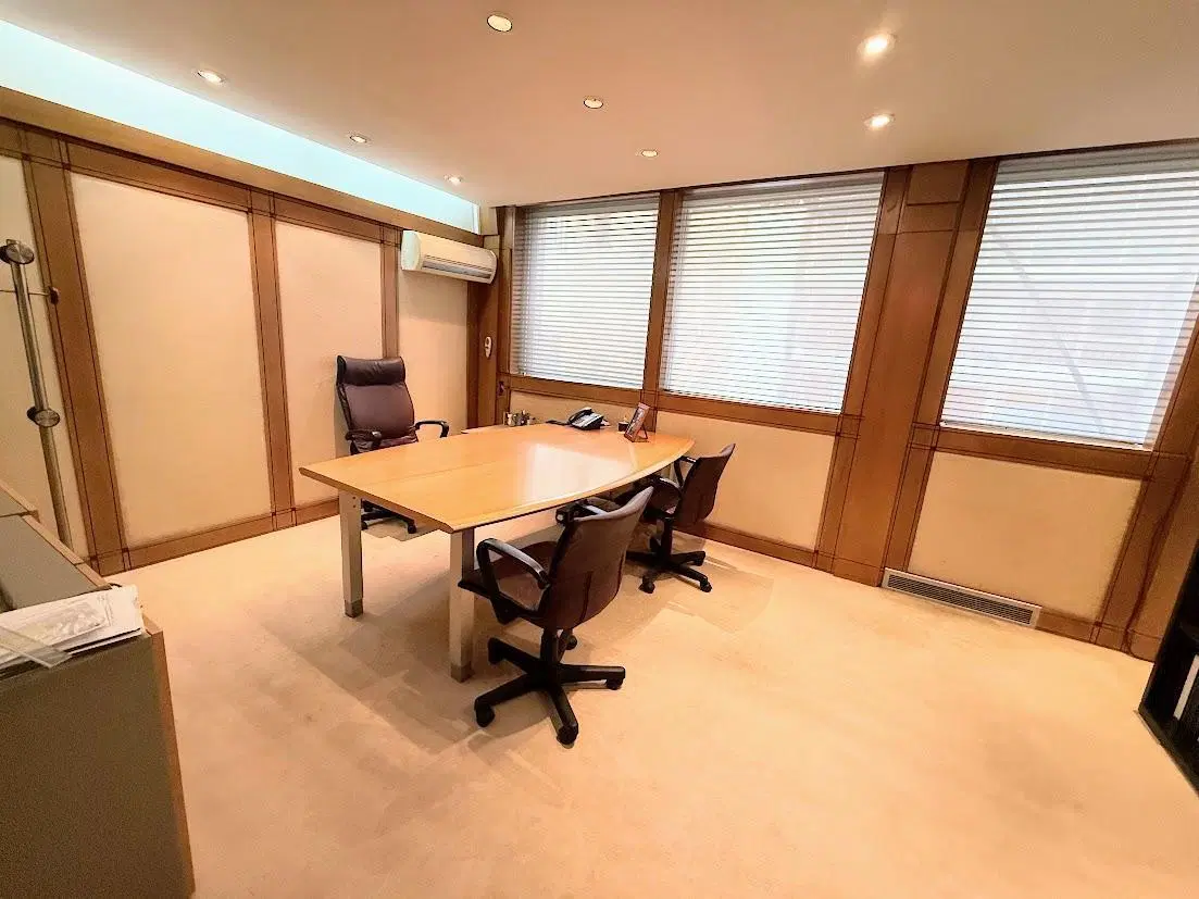 Oficina en Venta Recoleta 4