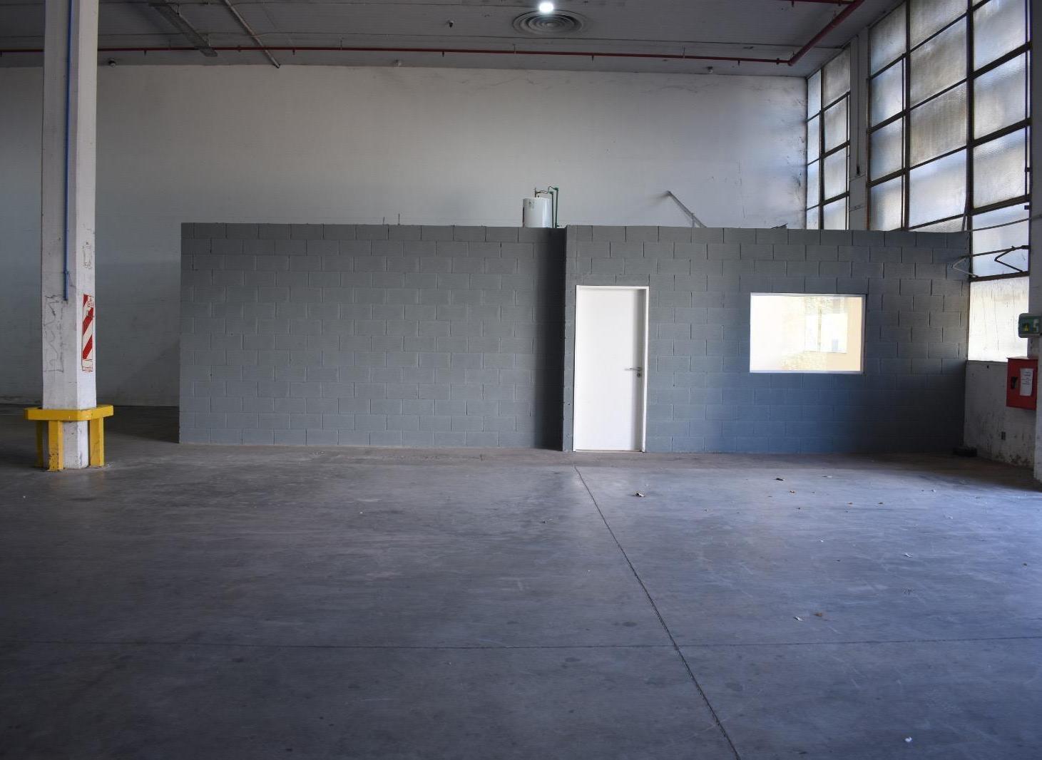 Foto de Depósito industrial con oficinas en alquiler, imagen 4