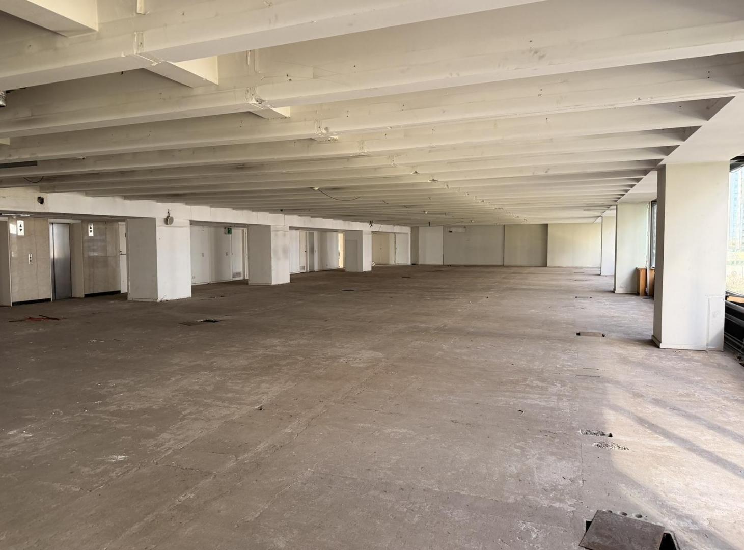 Foto de Oficina en Alquiler - Con muebles - Catalinas, imagen 3