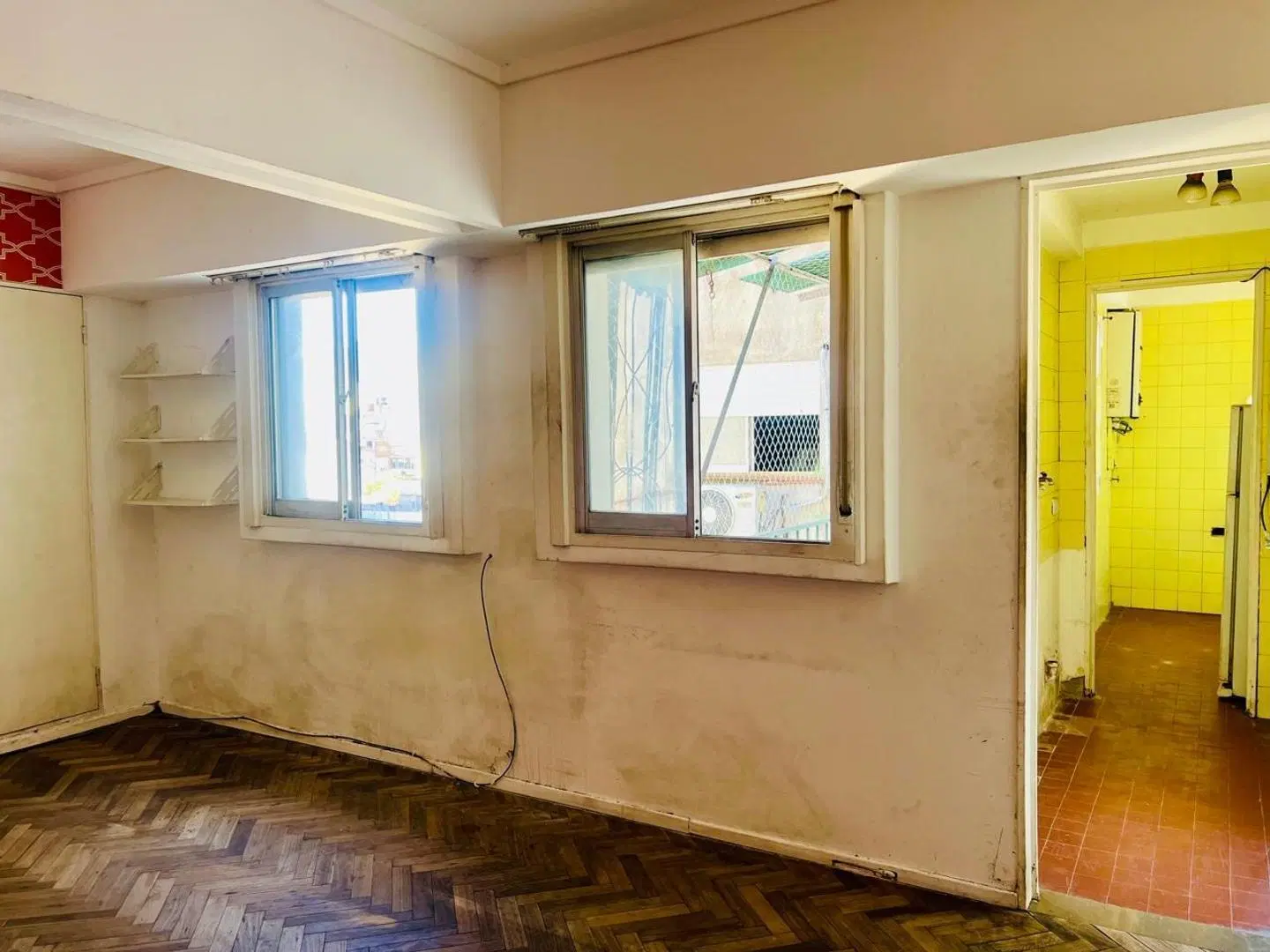 Monoambiente en piso alto, muy luminoso p/RECICLAR 4