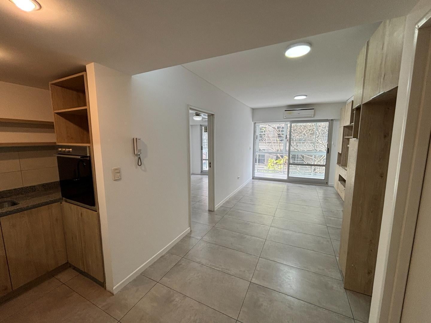 Foto de Departamento amplio con hermoso balcón., imagen 3
