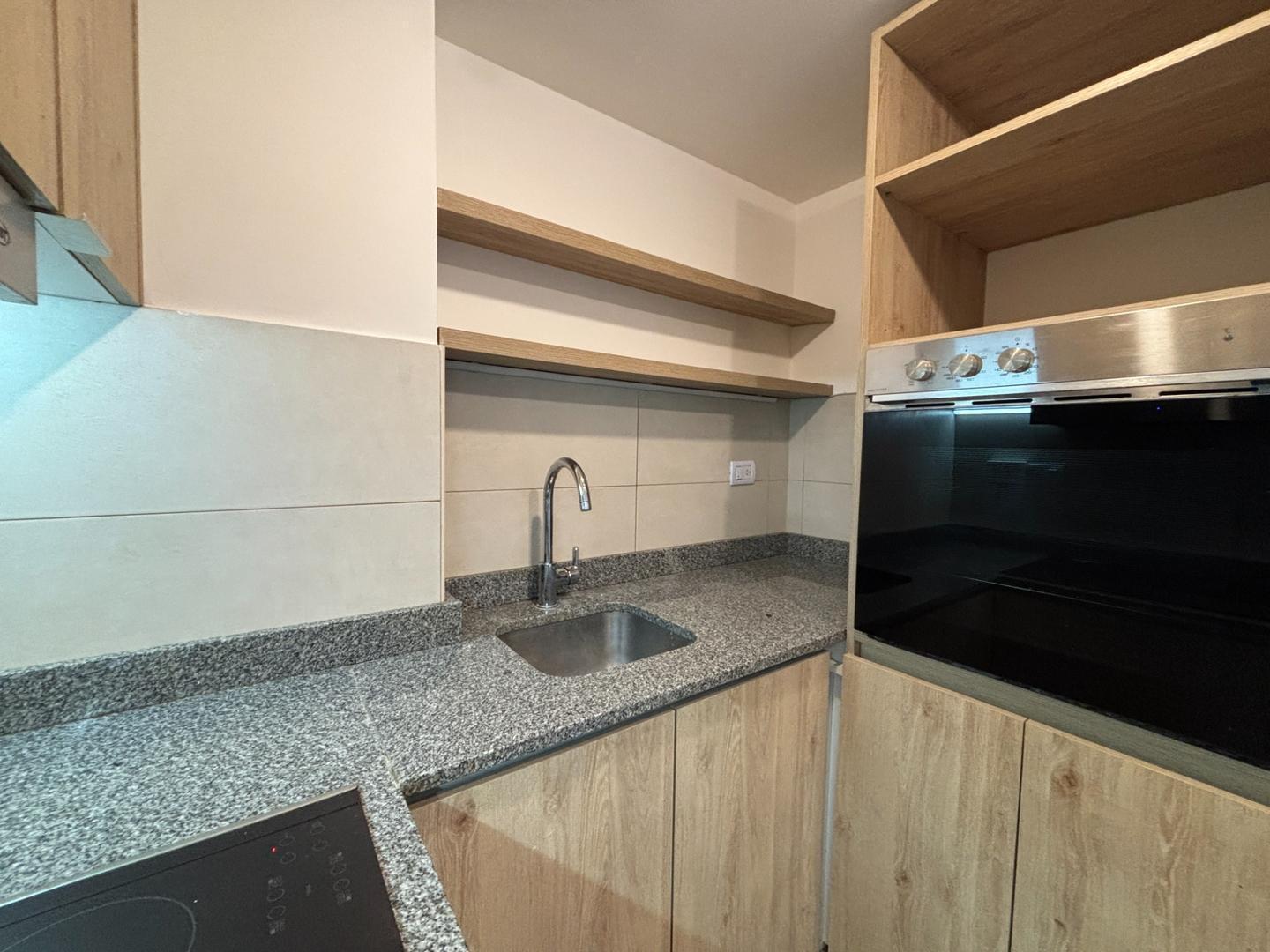 Foto de Departamento amplio con hermoso balcón., imagen 5