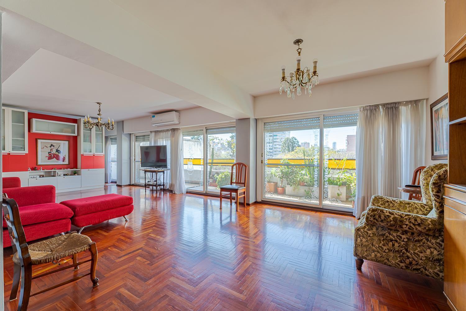 Venta Departamento 5 dormitorios con Cochera Centro Rosario
