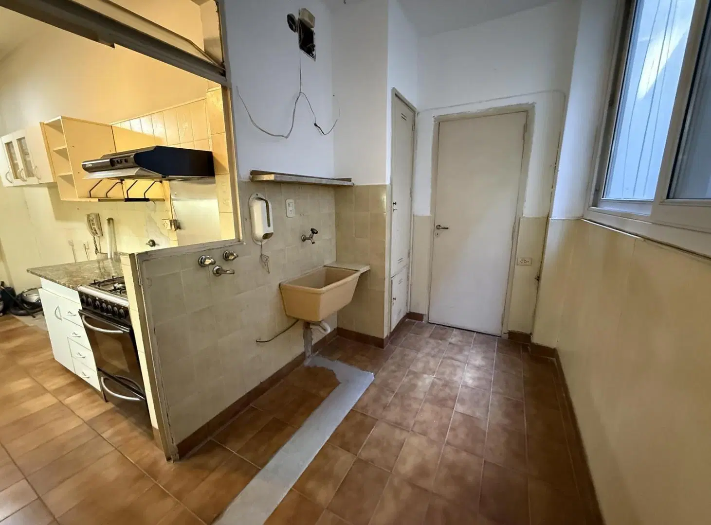 Departamento frente a plaza San Martin 5