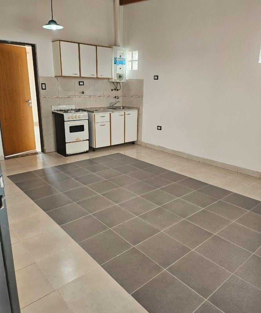 Foto de Departamento de 45 m² con 1 dormitorio en alquiler en barrio mariano, imagen 1