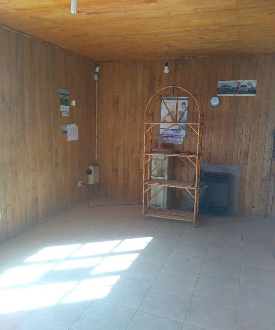 Foto de Galpon de 360 m2 en alquiler en Cumelen, imagen 2
