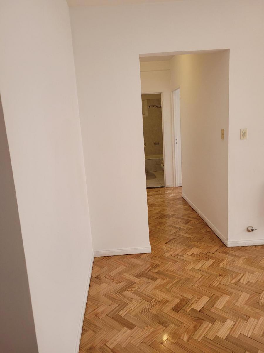 Foto de 2 Ambientes Cfte. Con Cochera y Balcón, imagen 5