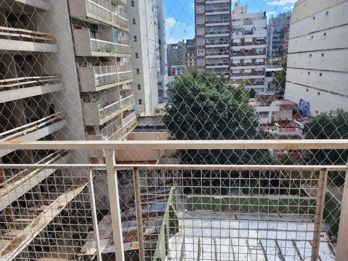 Monoambiente 30m² en alquiler en V. Urquiza C / Frente con Balcón 4