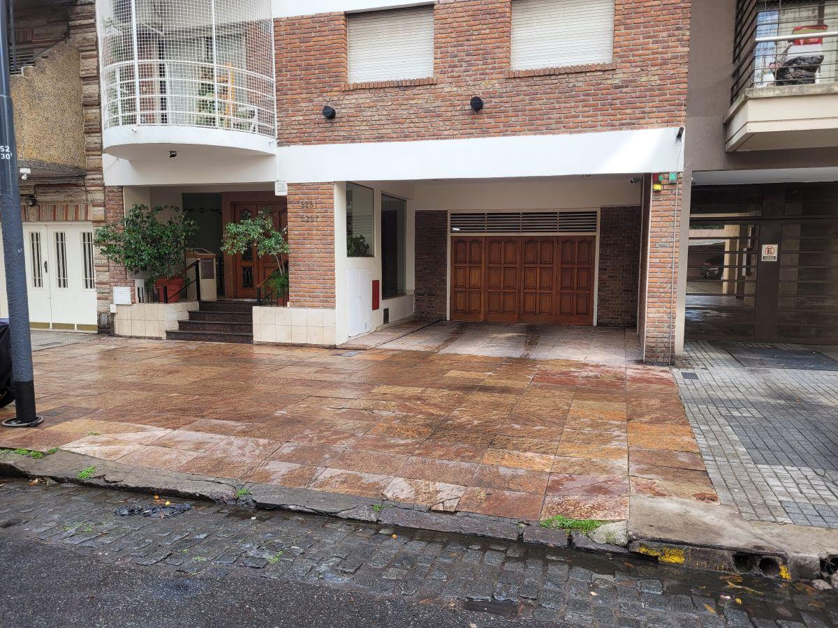 Monoambiente 30m² en alquiler en V. Urquiza C / Frente con Balcón