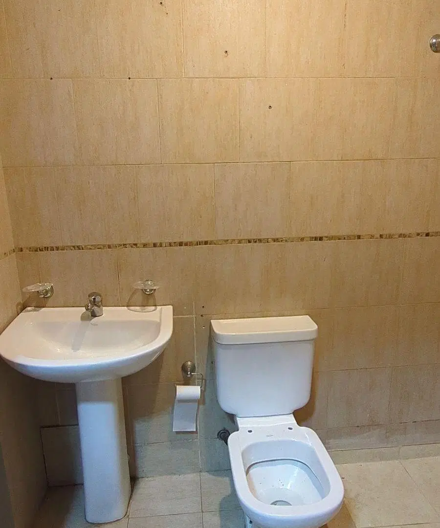 Oficina Comercial 23m² cercanía Subte B y Tren Mitre c/Baño, Ducha, Bacha, Hornallas, Muebles Mesada 4