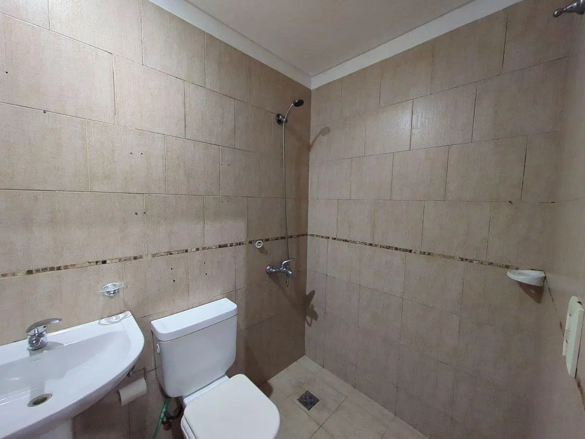 Oficina Comercial 23 m² Cercanía Subte B y Tren Mitre C/baño, Ducha, Bacha y Muebles Mesada 3