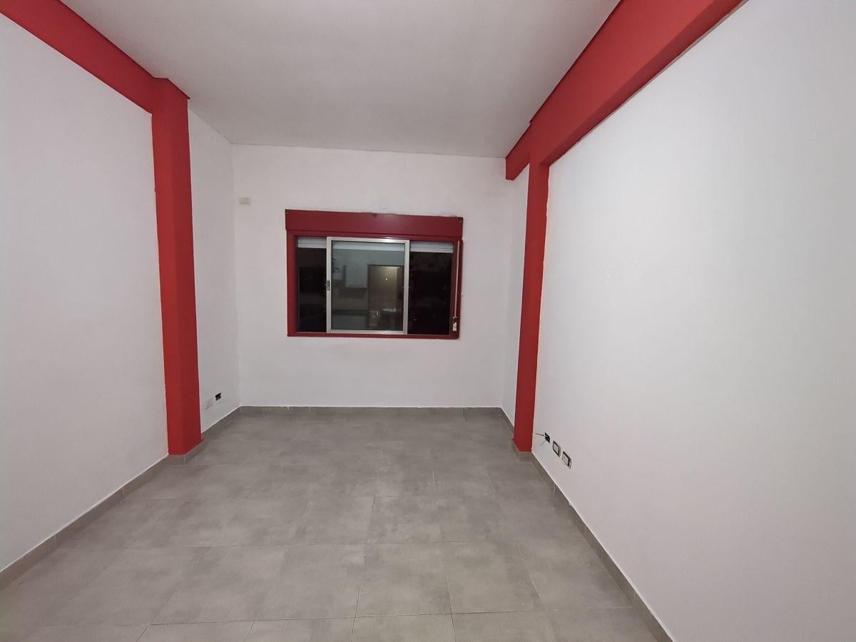 Oficina Comercial 23 m² Cercanía Subte B y Tren Mitre C/baño, Ducha, Bacha y Muebles Mesada