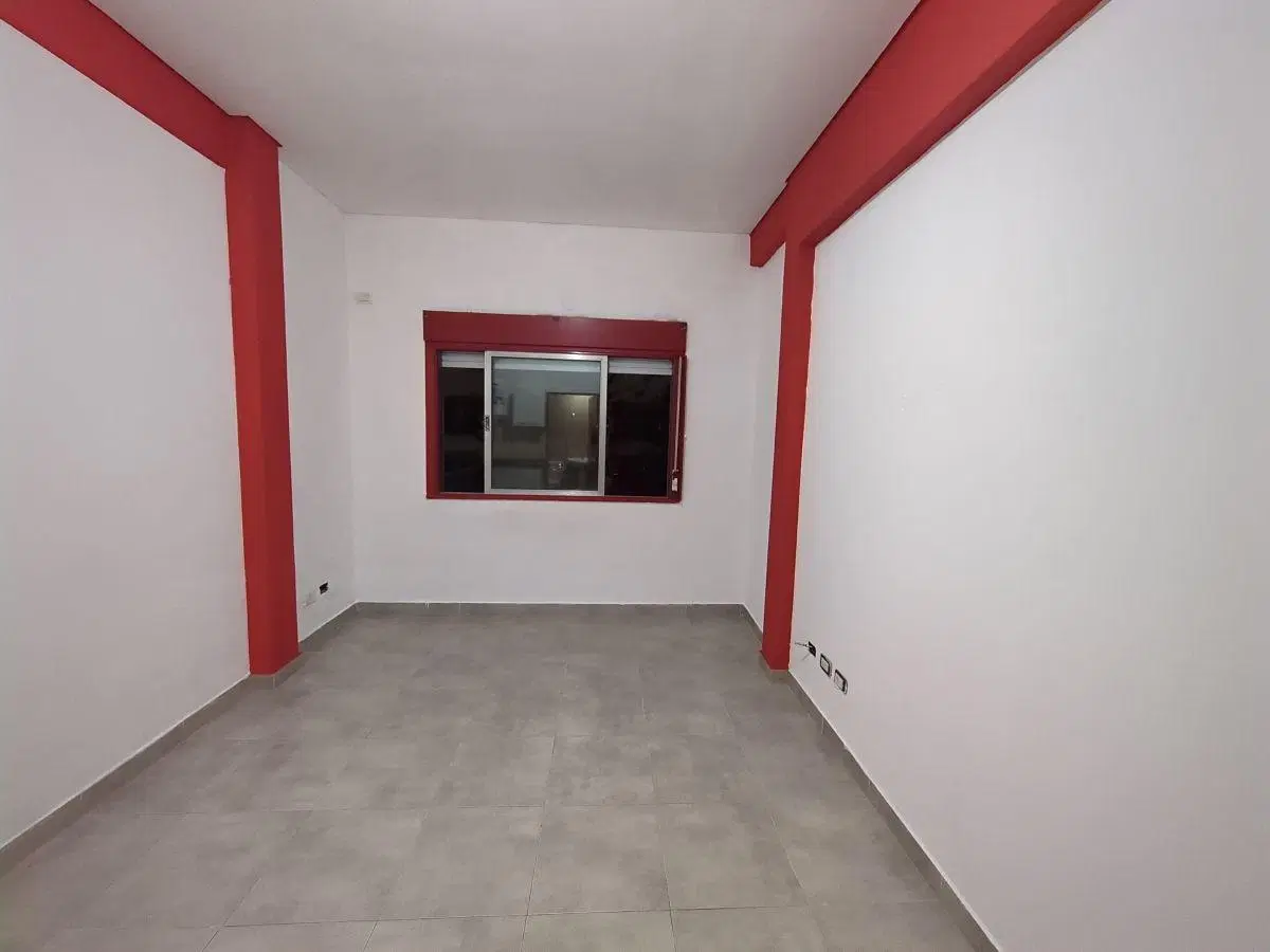 Oficina Comercial 23 m² Cercanía Subte B y Tren Mitre C/baño, Ducha, Bacha y Muebles Mesada 2