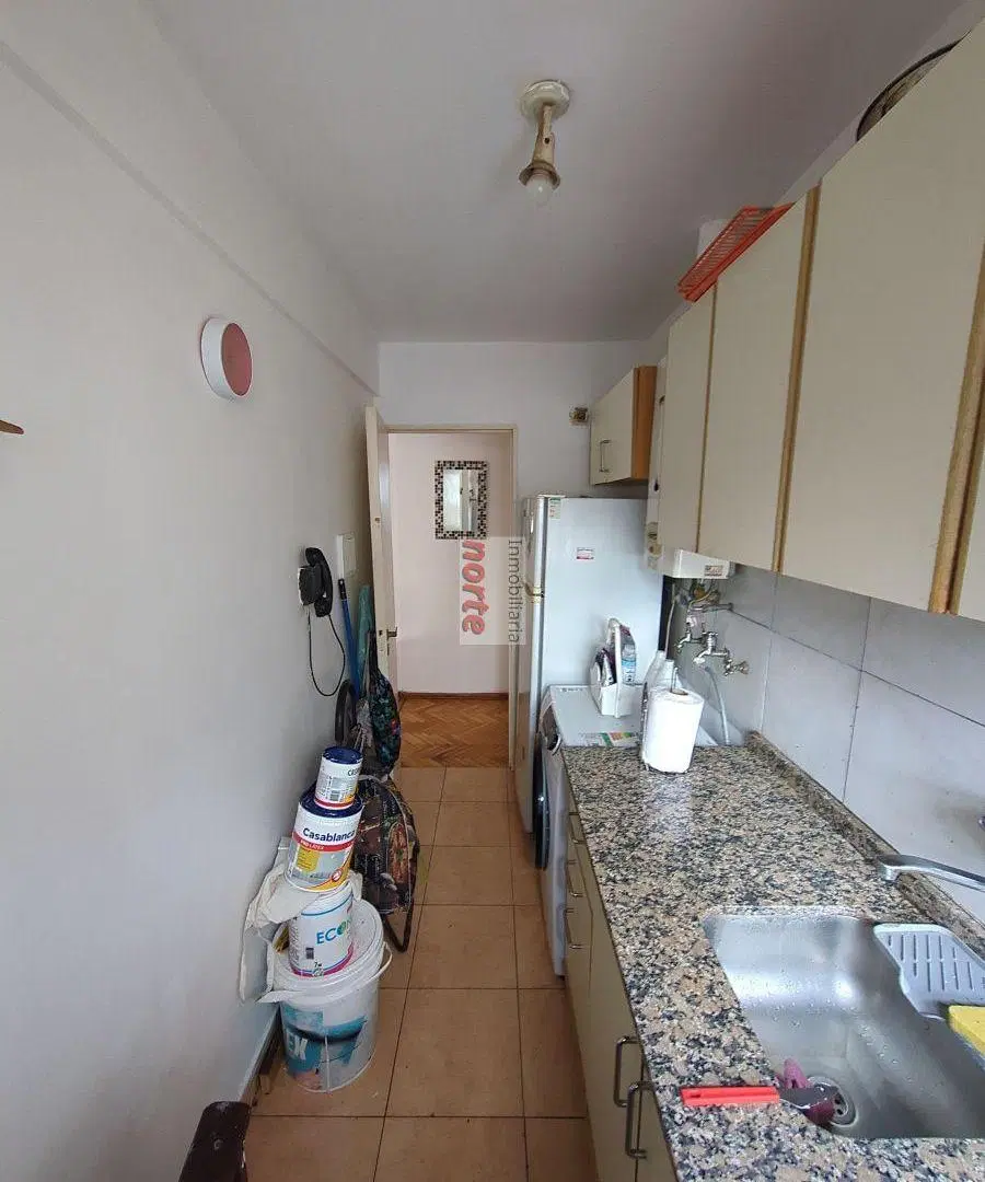 2 ambientes 35m² muy luminoso con pisos de parquet y amplio ventanal al lateral 2