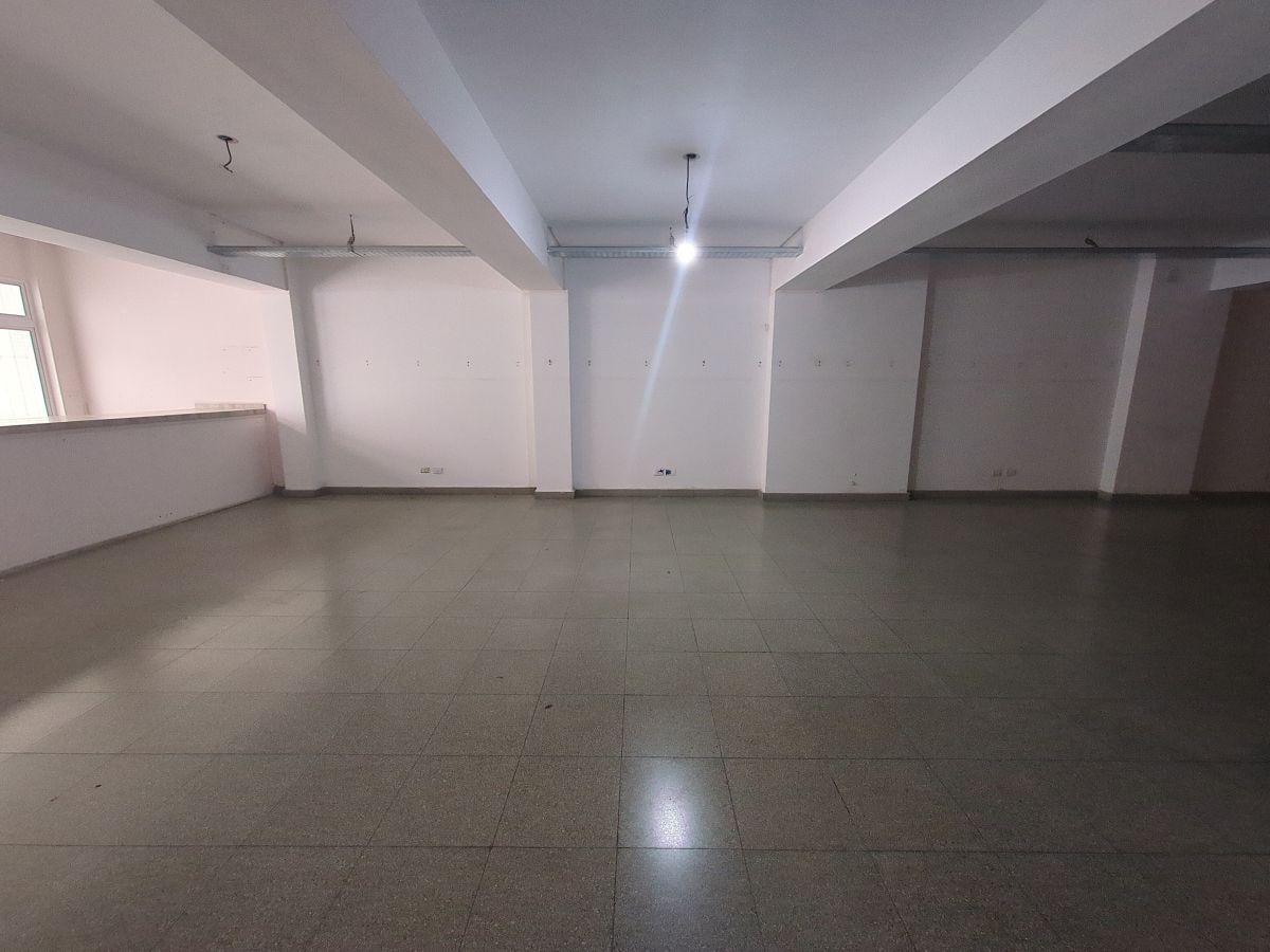Foto de Salón multiuso 240metros 2 entradas apto varios destinos, imagen 5