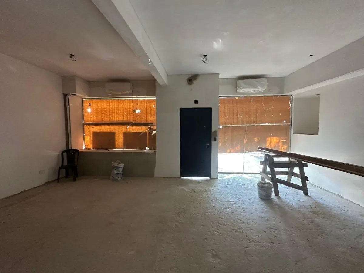 VENTA local Comercial - Villa del Parque 3