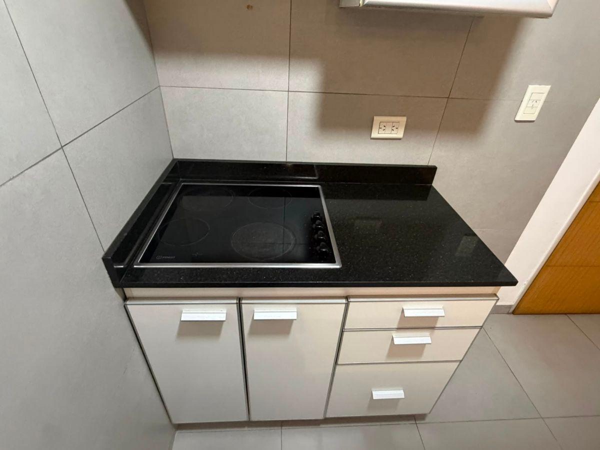 Foto de Departamento de 2 ambientes con COCHERA en ALQUILER - CABALLITO, imagen 4