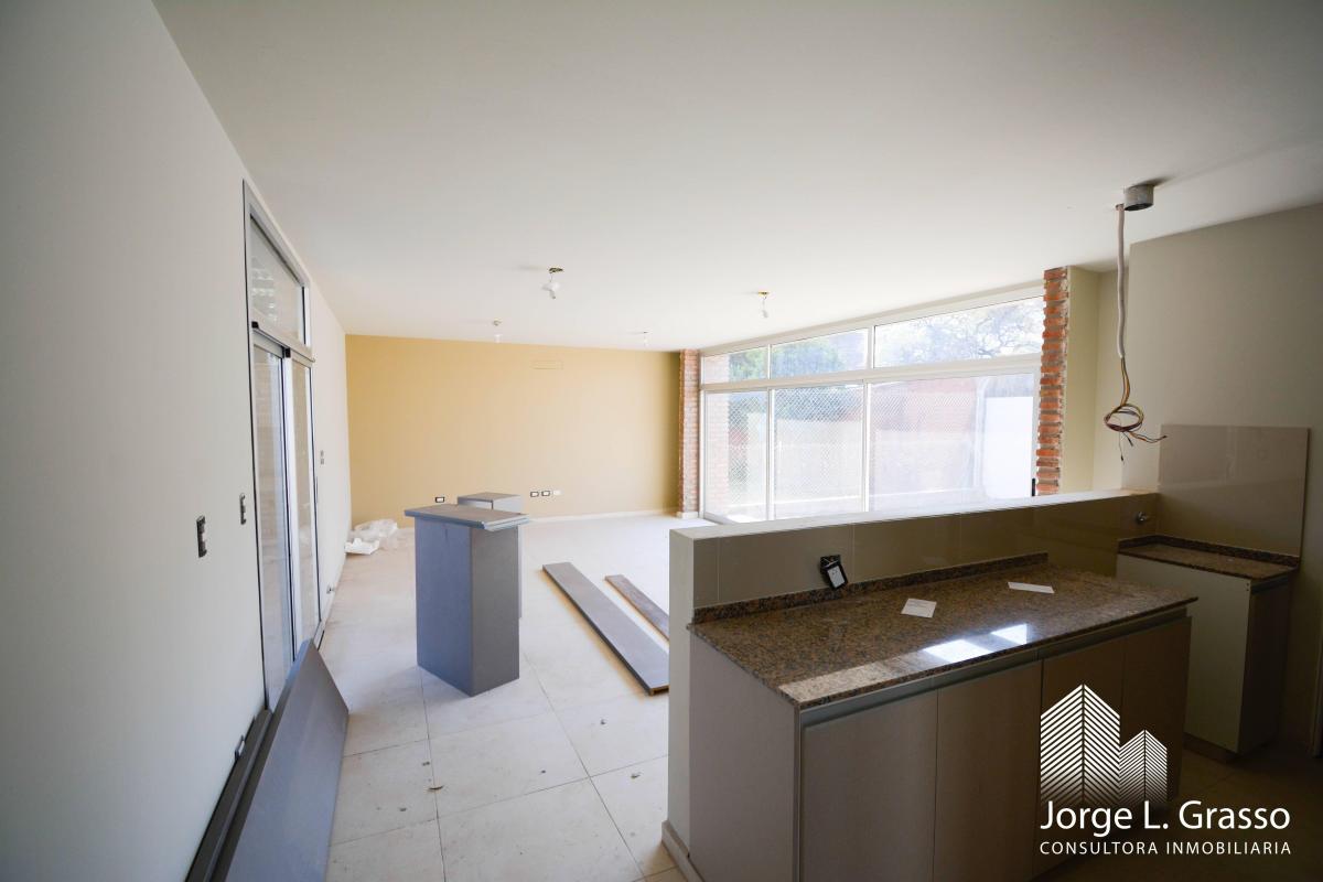 Foto de Duplex en Villa Rivera Indarte. Excelente zona - Oportunidad Apto, imagen 3