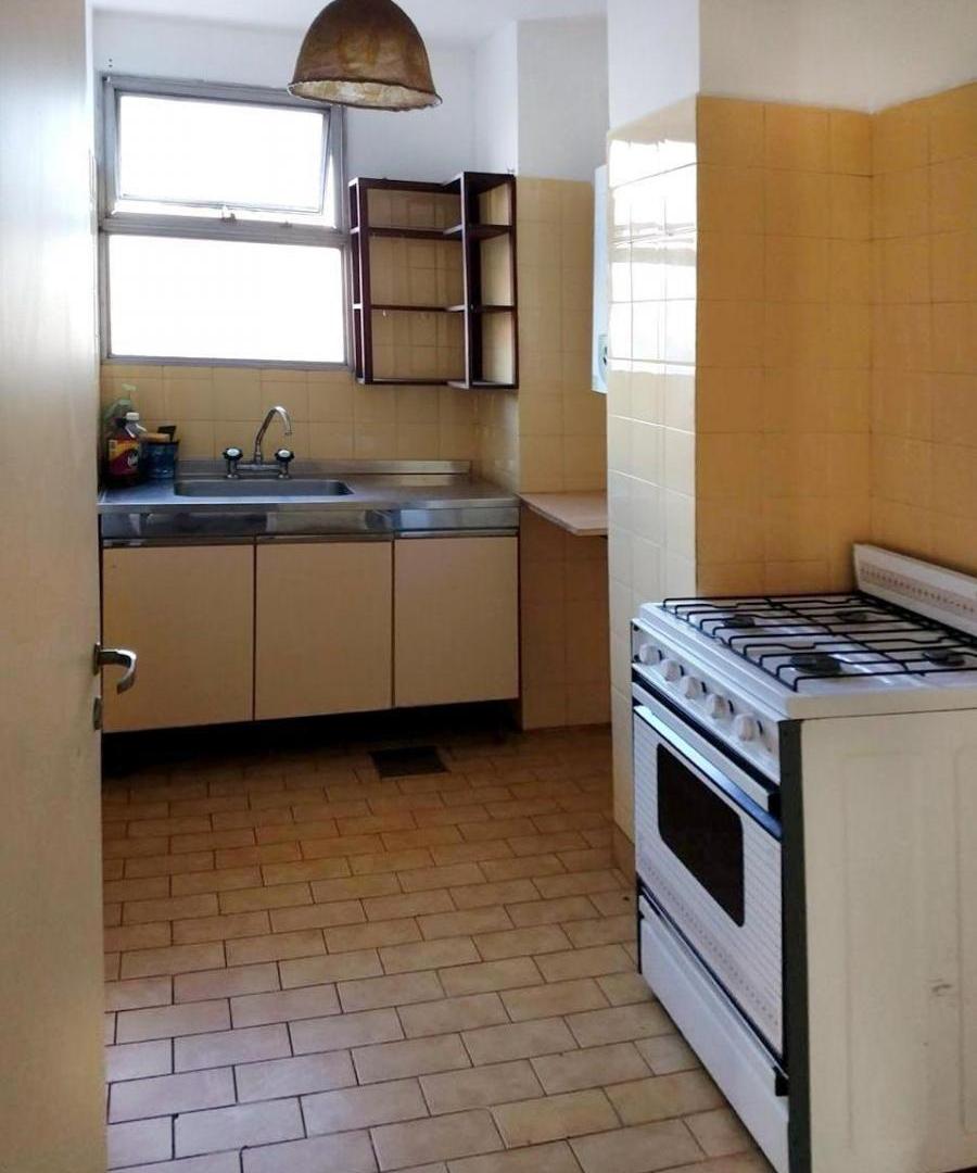 Foto de Oportunidad. Sobre Bv. San Juan - Departamento Luminoso de 1 Dormitorio, imagen 5