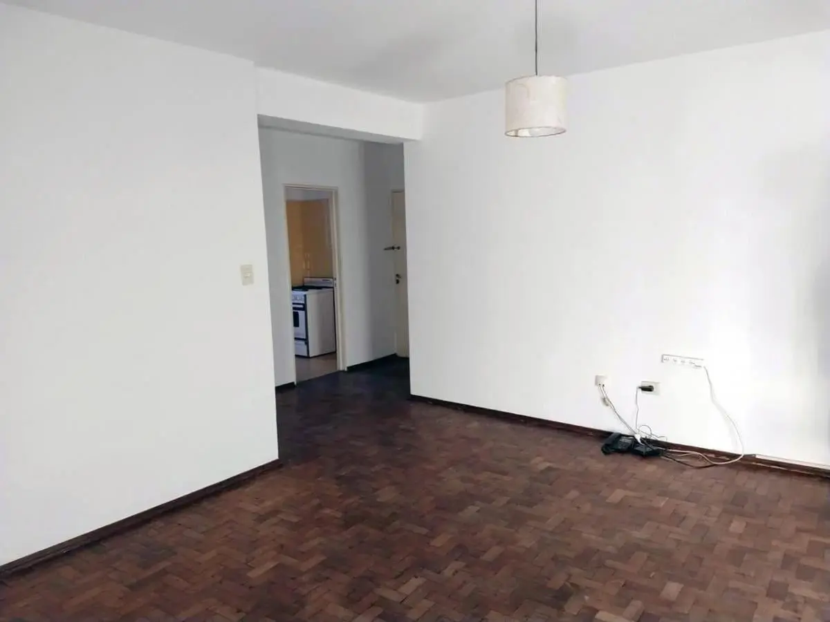 Oportunidad. Sobre Bv. San Juan - Departamento Luminoso de 1 Dormitorio con Balcón 8