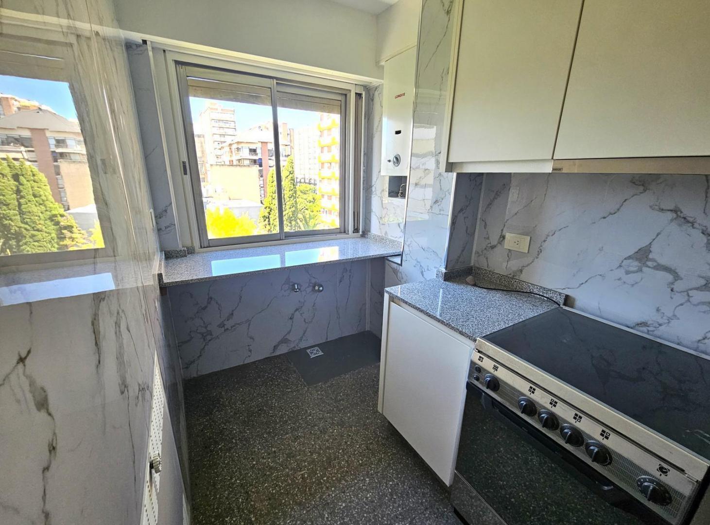 Foto de Excelente Semipiso con Vistas Abiertas en el Centro de San Isidro, imagen 3