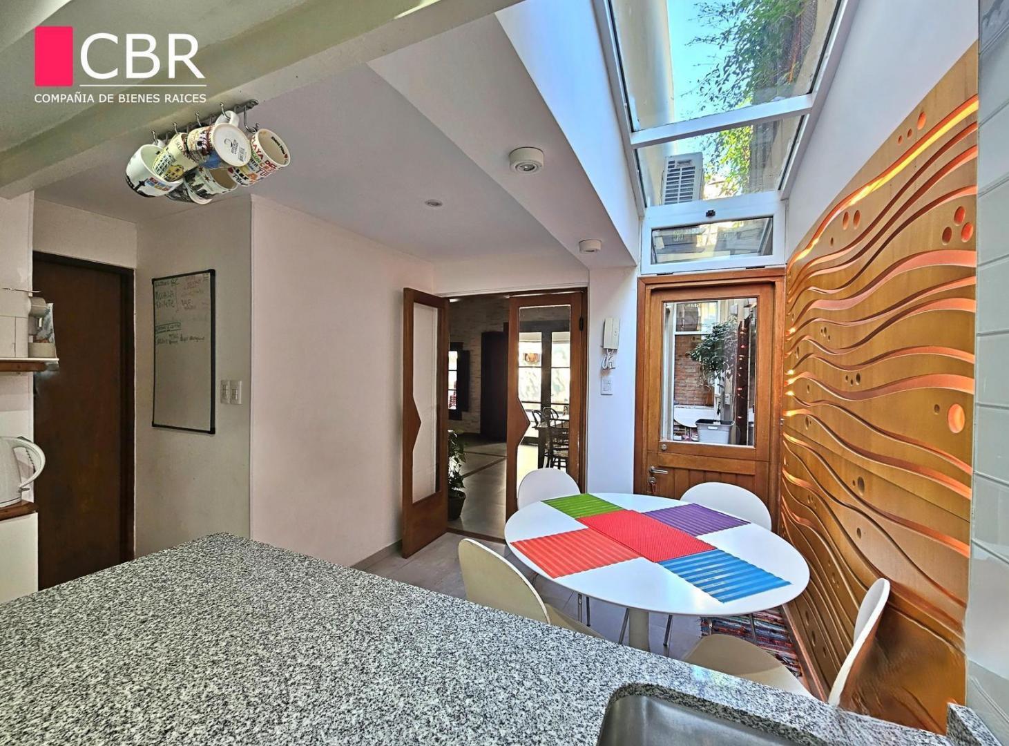 Foto de Impecable Casa con Jardín, Terraza, Quincho y Piscina - Muy Luminosa!, imagen 2