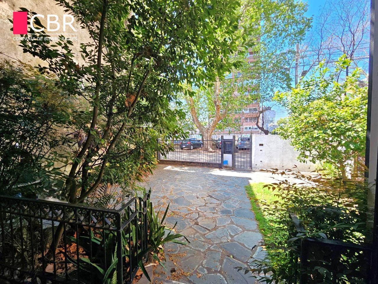 Foto de Excelente PH (5 Amb) al Frente con Jardín, Patio y Cochera cubierta, imagen 3