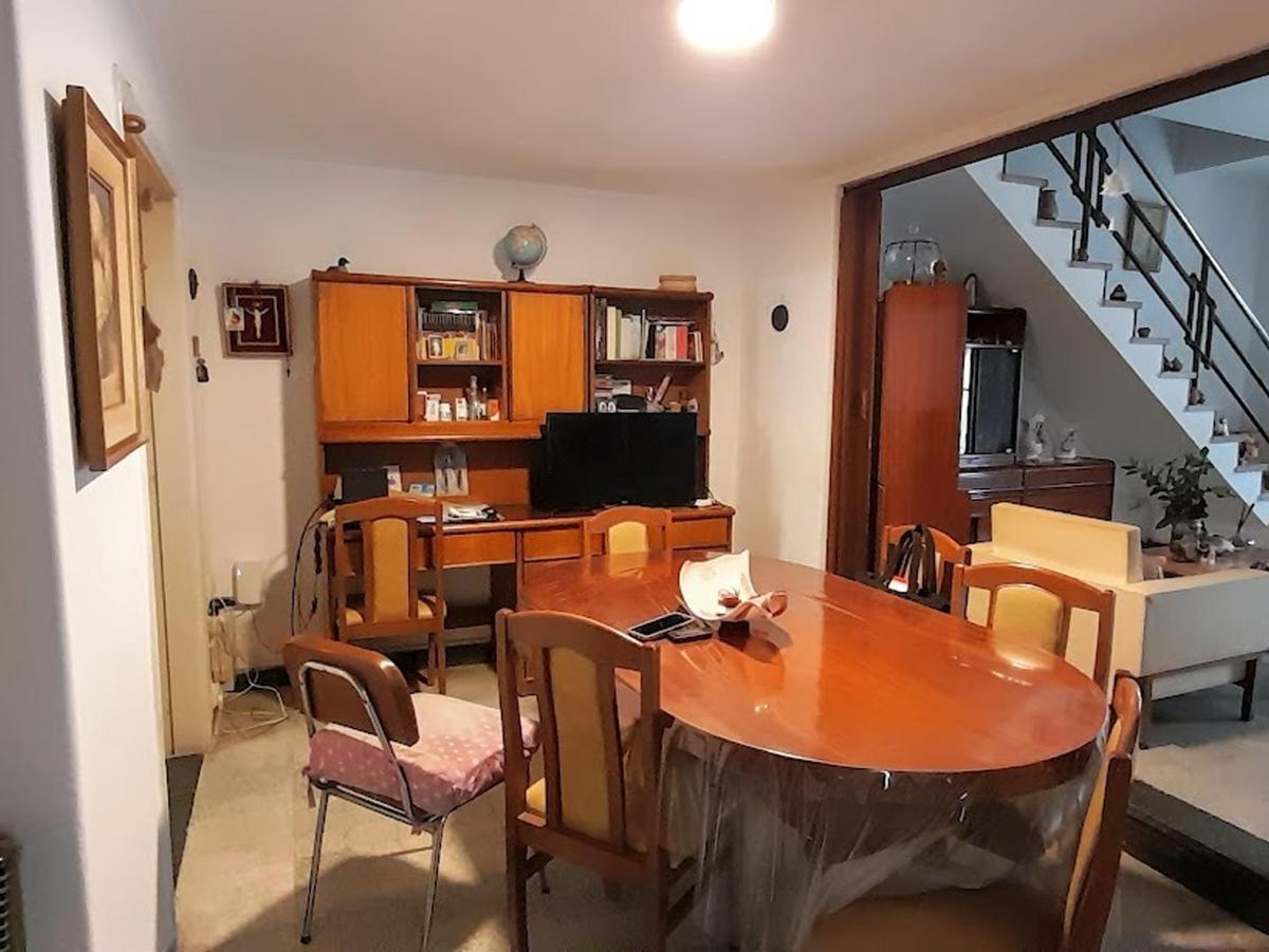 Foto de VENTA CASA 4 DORMITORIOS BARRIO HOSPITALES, imagen 3