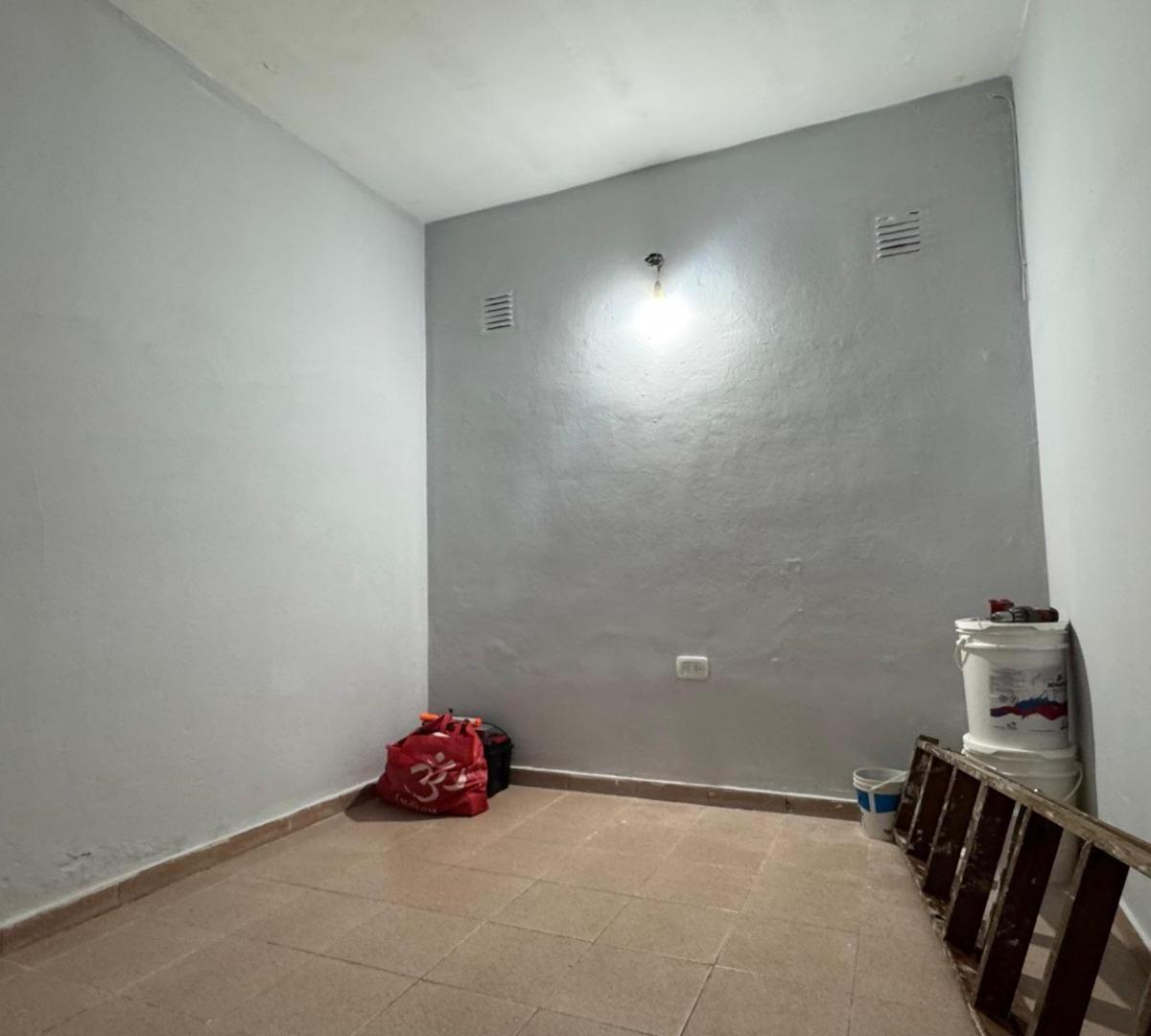 Foto de OPORTUNIDAD VENTA CASA 4 dormitorios + cocheras, imagen 3