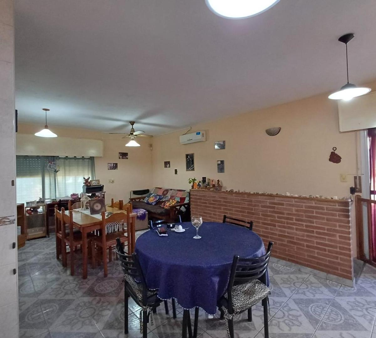 VENTA DE 2 CASAS CON LOCAL COMERCIAL EN BARRIO LUDUEÑA.