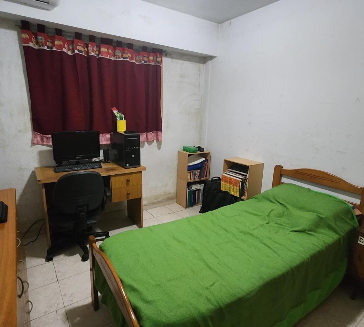 Foto de DEPARTAMENTO EN VENTA DE 2 DORMITORIOS CON COCHERA, imagen 2