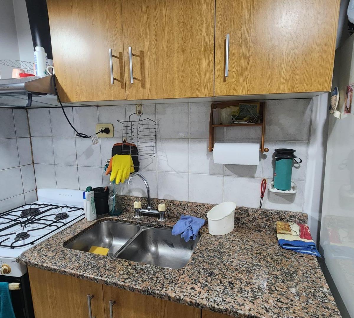 Foto de DEPARTAMENTO EN VENTA DE 2 DORMITORIOS CON COCHERA, imagen 4